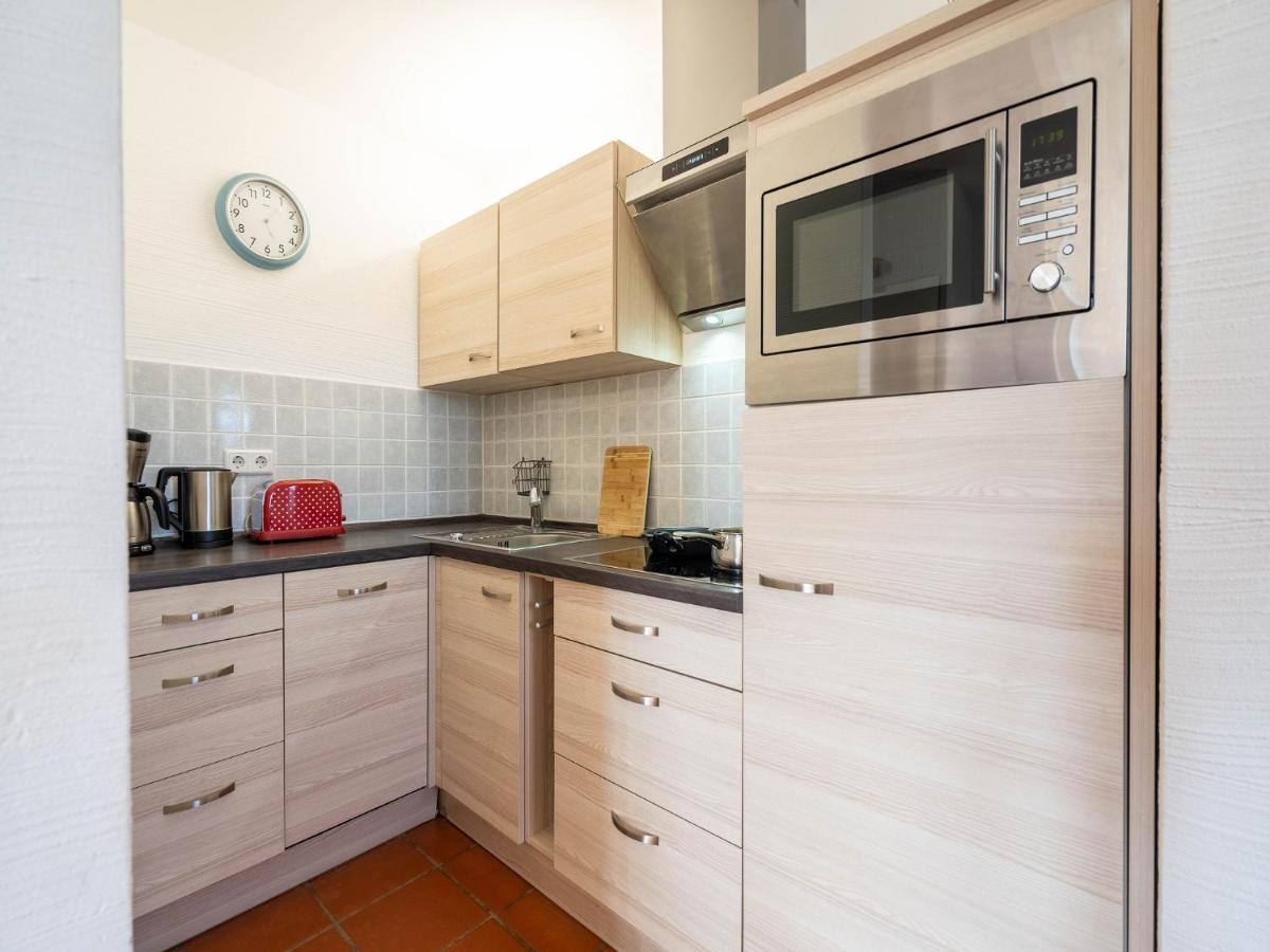 Feriendorf Rugana - Moderne Komfort Ferienwohnung Mit 1 Schlafzimmer C02 Dranske Exterior photo