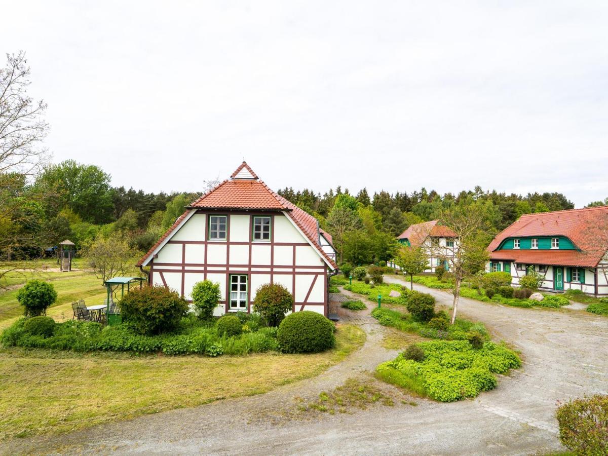 Feriendorf Rugana - Moderne Komfort Ferienwohnung Mit 1 Schlafzimmer C02 Dranske Exterior photo